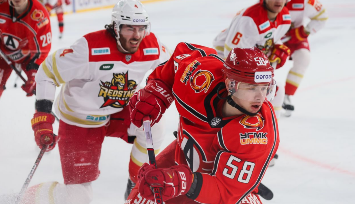 Шанхай Дрэгонс — Автомобилист