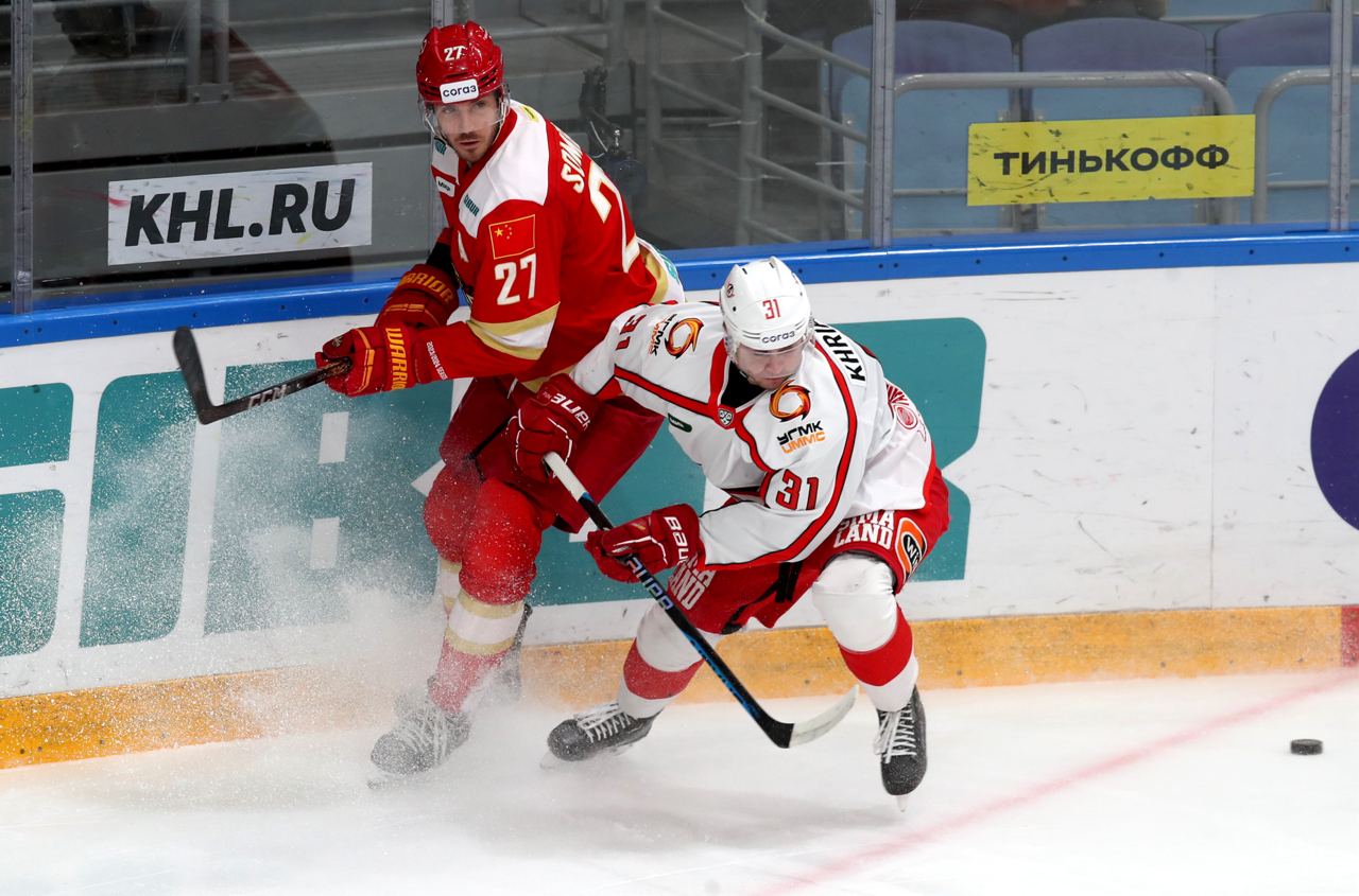 Шанхай Дрэгонс — Автомобилист